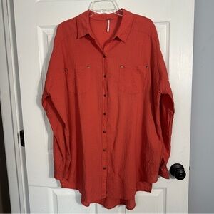 Free People "Love Her Madly" oversized button front top, sz. M, textured